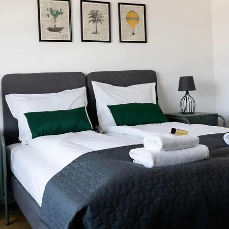 Symphony Baltica Towers 3* Гданськ